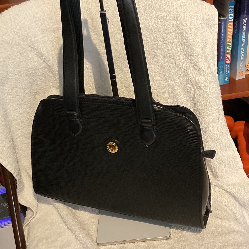 P449. La Tour Eiffel Chic Black Leather Women's Shoulder Bag NWT
